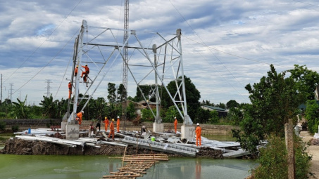Đội xung kích EVNSPC: Khẩn trương hỗ trợ thi công đường dây 500kV mạch 3 Quảng Trạch - Phố Nối