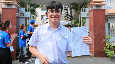 Đề thi môn Tiếng Anh có độ phân hoá rõ rệt, dễ dàng đạt điểm 8 nhưng sẽ ít điểm tuyệt đối