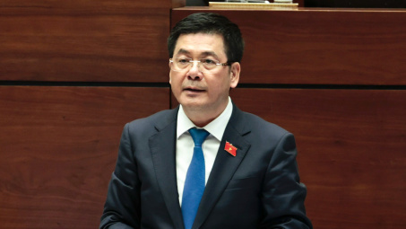 Bộ trưởng Nguyễn Hồng Diên trả lời chất vấn tại Kỳ họp thứ 7