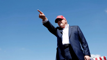 Quốc tế nổi bật: Ông Donald Trump công kích phó Tổng thống