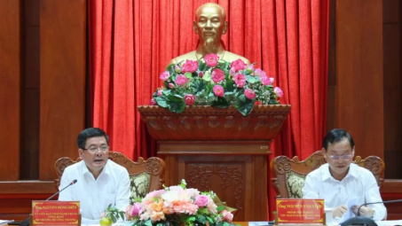 Bộ trưởng Nguyễn Hồng Diên làm việc với tỉnh Tiền Giang
