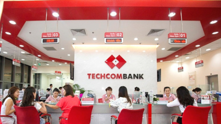 Vừa tăng gấp đôi vốn điều lệ lên 2,75 tỷ USD, Ngân hàng Techcombank (TCB) tiếp tục muốn huy động thêm