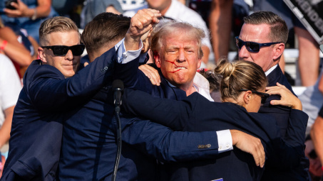 Quốc tế nổi bật: Ông Donald Trump vẫn muốn tiếp tục tranh cử hậu ám sát