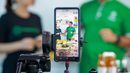 Cuộc đua các sàn thương mại điện tử: TikTok Shop chưa thể lật đổ ngôi vương của Shopee