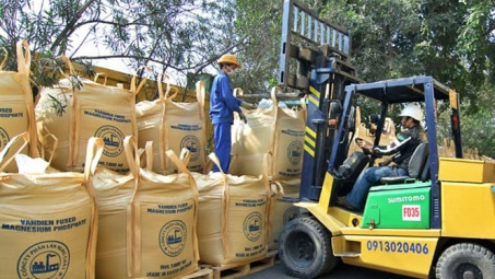 Phân lân Văn Điển: Đồng bộ giải pháp, quyết tâm cán đích 2024