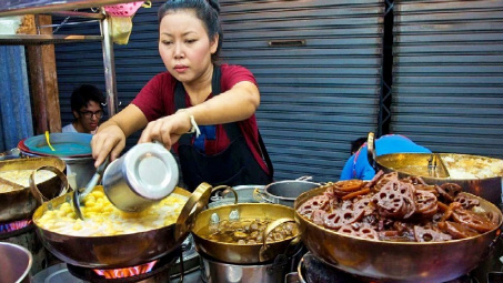 Thái Lan: Phát tiền cho hơn 50 triệu dân để kích thích nền kinh tế