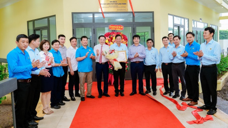 Công ty CP Phân bón Miền Nam: Gắn biển Công trình "Nhà ăn ca”