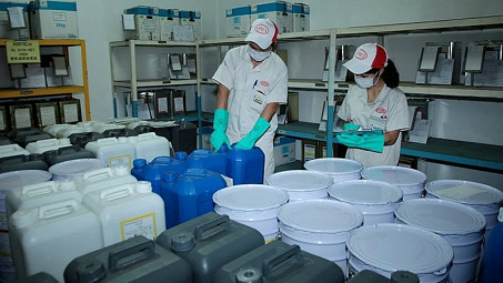 Người quản lý doanh nghiệp sản xuất vật liệu nổ công nghiệp phải có trình độ đại học trở lên