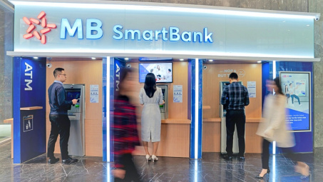 Hai định chế tài chính hàng đầu thế giới bất ngờ tăng sở hữu tại Ngân hàng Quân đội (MBB)