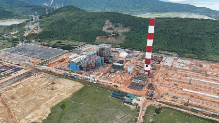 Lãnh đạo EVN kiểm tra tiến độ xây dựng Nhà máy Nhiệt điện Quảng Trạch 1