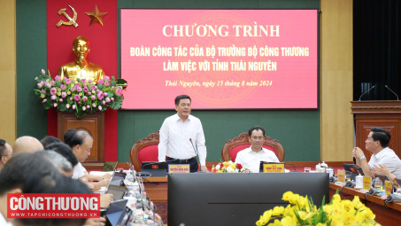 [TIN ẢNH] Bộ trưởng Nguyễn Hồng Diên thăm và làm việc tại tỉnh Thái Nguyên