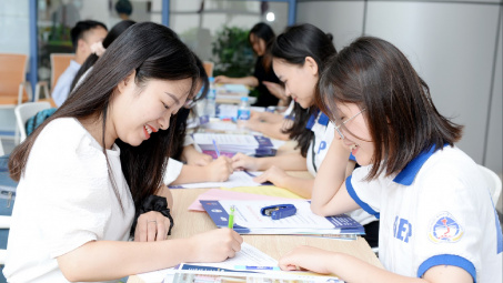 Điểm chuẩn chính thức Trường Đại học Kinh tế Quốc dân