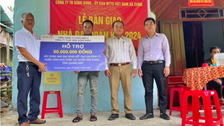 Thủy điện Sông Bung hỗ trợ nhà Đại đoàn kết cho hộ gia đình khó khăn tại Nam Giang