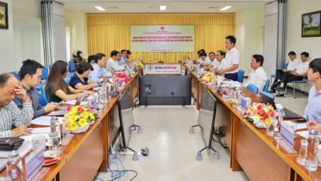 Ủy ban Khoa học, Công nghệ và Môi trường làm việc và khảo sát tại Tổng Công ty Phát điện 2