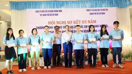 EVNGENCO3: Năm thứ 3 đồng hành nâng bước các em học sinh khó khăn do dịch COVID-19