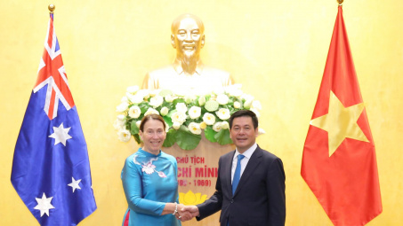 Sớm hoàn thành thủ tục cho chanh leo (Việt Nam) và mận (Australia) chính thức cấp phép nhập khẩu