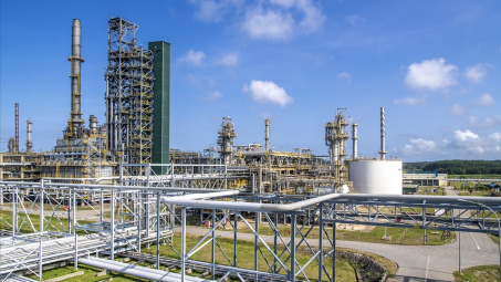 Hai câu chuyện dẫn dắt cổ phiếu BSR - Lọc hóa dầu Bình Sơn nửa cuối năm nay