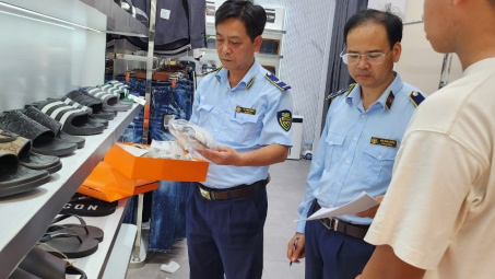 Thái Bình: 6 cơ sở kinh doanh giày dép giả mạo nhãn hiệu HERMÈS bị xử phạt 69 triệu đồng