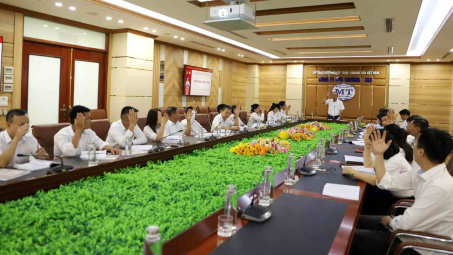 Nâng cao chất lượng sinh hoạt chi bộ tại Công ty Môi trường - TKV