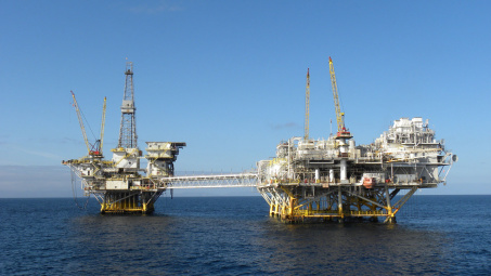 Giá xăng dầu hôm nay 10/9: Nguy cơ gián đoạn lọc dầu ở Mỹ hỗ trợ giá tăng trở lại