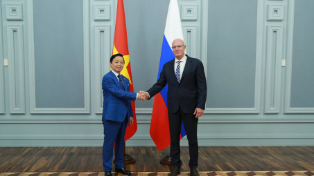 Việt Nam - Liên bang Nga thúc đẩy hơn nữa hợp tác kinh tế, thương mại và khoa học kỹ thuật