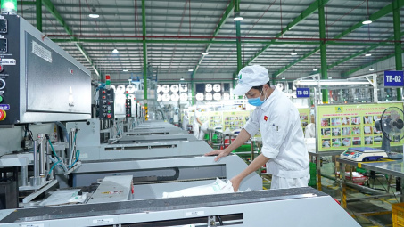 Tái cơ cấu tập đoàn, An Phát Holdings (APH) muốn chuyển giao Nhựa Hà Nội (NHH)