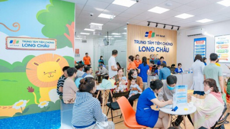Hệ thống Long Châu tiêm vắc xin sởi miễn phí tại TP. Hồ Chí Minh
