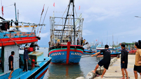 Bộ trưởng Bộ Công Thương: Sẵn sàng ứng phó với tình huống khẩn cấp do áp thấp nhiệt đới
