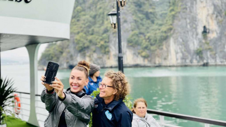 Nghiên cứu các nhân tố ảnh hưởng đến sự hài lòng chất lượng dịch vụ du lịch của khách nước ngoài tại tỉnh Vĩnh Long