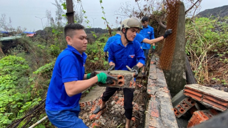 Tuổi trẻ Than Thống Nhất tiếp tục ra quân hưởng ứng Ngày Chủ nhật xanh
