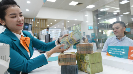 Nhu cầu tín dụng tăng tốc trong nửa cuối năm, ngân hàng nào sẽ hưởng lợi?