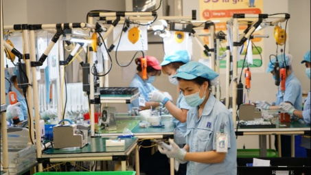 Thừa Thiên Huế: Sản xuất công nghiệp tăng trưởng ổn định, ngành dịch vụ tăng mạnh nhờ du lịch