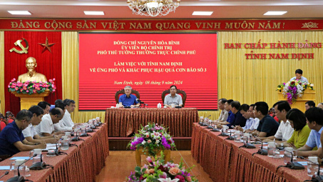 Nam Định: Phó Thủ tướng Thường trực kiểm tra công tác khắc phục hậu quả cơn bão số 3