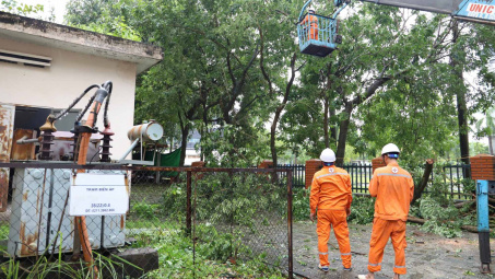 PC Vĩnh Phúc nhanh chóng tổ chức khắc phục sự cố do cơn bão số 3