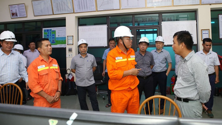 EVNNPT cơ bản hoàn thành khắc phục lưới điện 220-500kV do bão số 3 gây ra