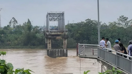 Thủ tướng chỉ đạo khẩn trương khắc phục sự cố sập cầu Phong Châu, tỉnh Phú Thọ