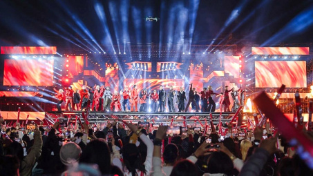 Dừng sản xuất 2 show hot, cổ phiếu Tập đoàn Yeah1 mất hơn 40%