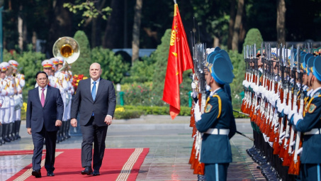 Thủ tướng Phạm Minh Chính chủ trì lễ đón Thủ tướng Liên bang Nga thăm chính thức Việt Nam