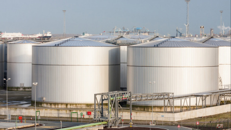 Giá xăng dầu hôm nay 14/1: Duy trì ở mức cao nhất trong 4 tháng