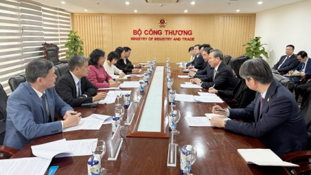 Trung Quốc - đối tác đầu tiên có quy mô thương mại với Việt Nam vượt mốc 200 tỷ USD/năm