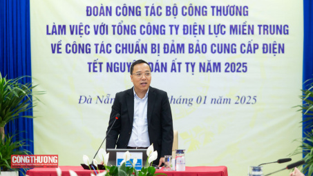 Thứ trưởng Nguyễn Hoàng Long kiểm tra đảm bảo cung ứng điện dịp Tết Nguyên đán tại miền Trung