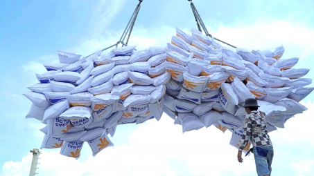 Vinafood 2 (VSF): Xuất khẩu gạo năm 2024 vượt xa kế hoạch, đặt mục tiêu lãi trăm tỷ
