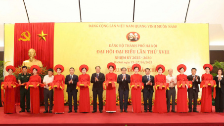 Khai trương Trung tâm Báo chí phục vụ Đại hội đại biểu Đảng bộ TP Hà Nội lần thứ XVIII