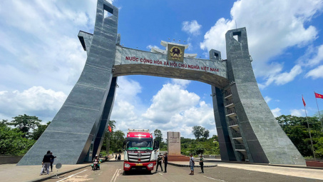 Gia Lai đẩy mạnh phát triển thương mại biên giới, xuất khẩu hàng hóa sang Campuchia
