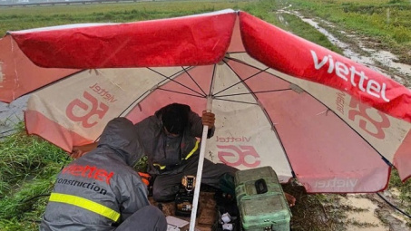 Viettel ứng cứu thành công tín hiệu viễn thông tại các xã chịu ảnh hưởng của bão số 10