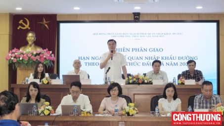 05 thương nhân được phân giao 100.000 tấn đường hạn ngạch thuế quan nhập khẩu theo phương thức đấu giá