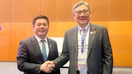 Bộ trưởng Nguyễn Hồng Diên làm việc với Bộ trưởng Bộ Thương mại Trung Quốc Vương Văn Đào