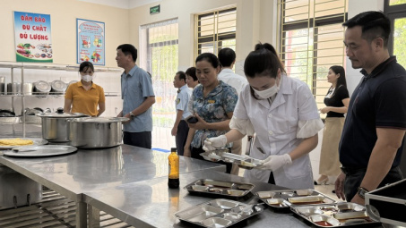 Sở Y tế Hà Nội: Tăng cường kiểm tra 55 cơ sở thực phẩm trong tháng 9