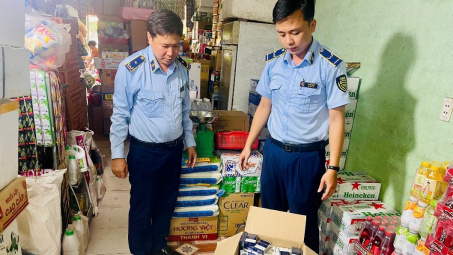 Quảng Ngãi: Liên tiếp kiểm tra, xử lý, tiêu hủy thuốc lá điếu nhập lậu