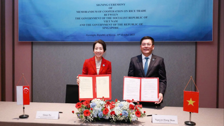 Việt Nam và Singapore ký Bản ghi nhớ Hợp tác về Thương mại gạo